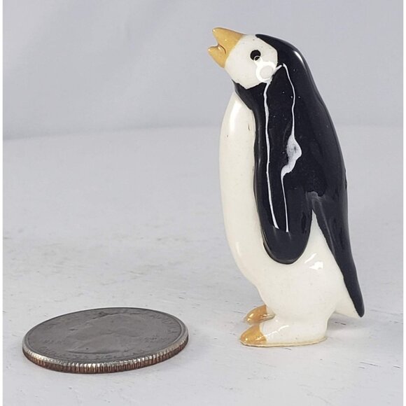 Hagen Renaker Penguin Mama Miniature Figurine Bird - Picture 2 of 8